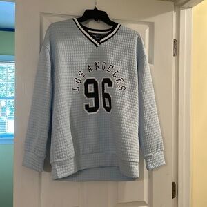 Blue sweatshirt long sleeves